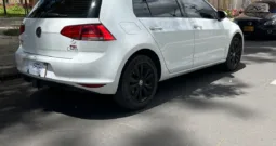 Volkswagen Golf 2017 1.4 TURBO