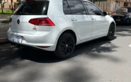 Volkswagen Golf 2017 1.4 TURBO