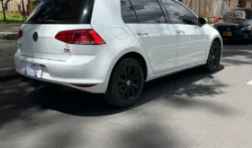 Volkswagen Golf 2017 1.4 TURBO