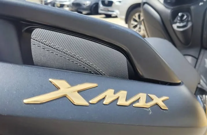 Yamaha XMAX 2023 lleno