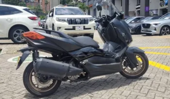 Yamaha XMAX 2023 lleno