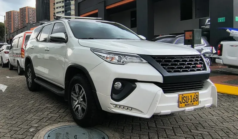 Toyota Fortuner 2020 lleno