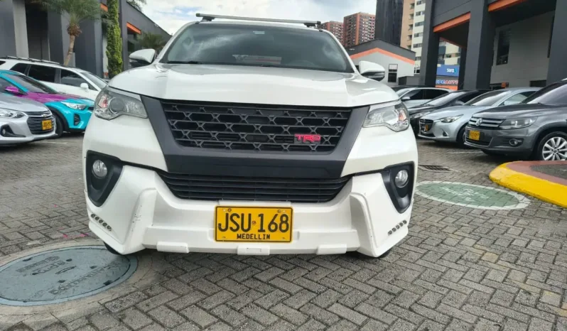 Toyota Fortuner 2020 lleno