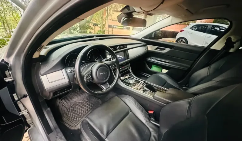 Jaguar Xf 2017 Pure lleno