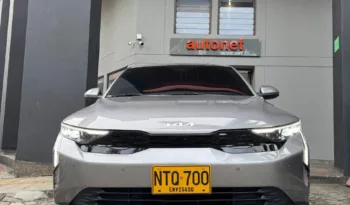 Kia K3 ZENITH AT SEDAN 2025 Zenith lleno