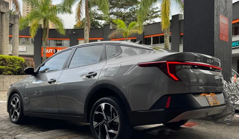 Kia K3 ZENITH AT SEDAN 2025 Zenith lleno