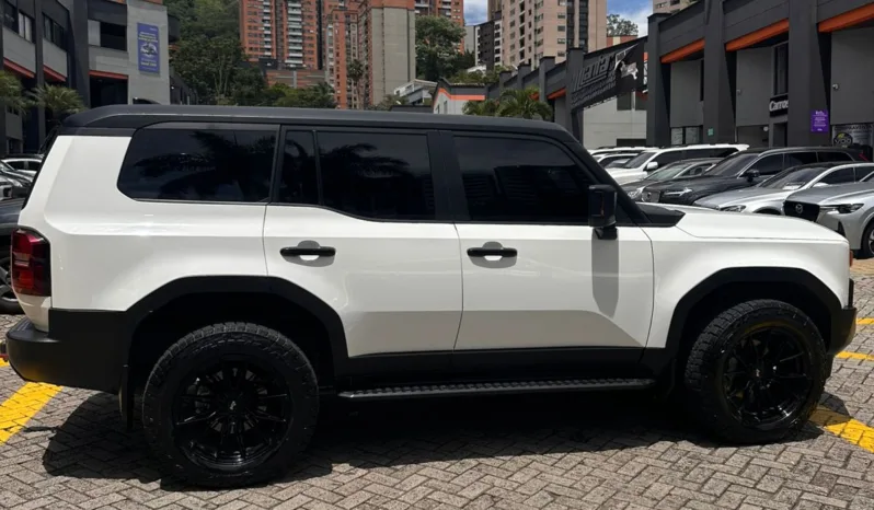 Toyota Prado 2025 lleno