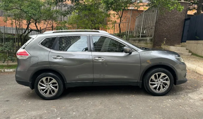 Nissan X-TRAIL EXCLUSIVE 2018 7 puestos lleno