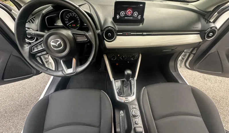 Mazda 2 Touring 2025 SKYACTIVE G lleno