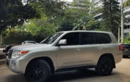 Toyota Land Cruiser 200 2014