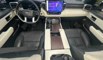 Toyota SEQUOIA CAPSTONE 2024 HIBRIDO lleno