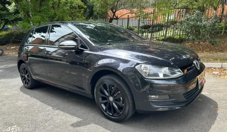 Volkswagen GOLF HIGHLINE 2015 lleno