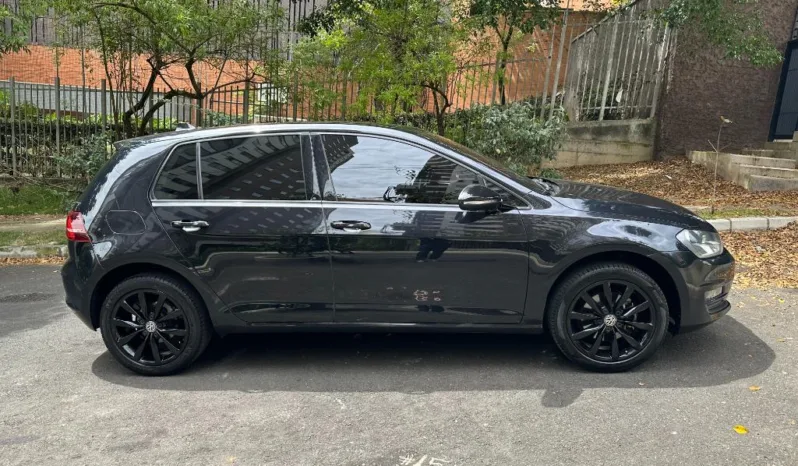 Volkswagen GOLF HIGHLINE 2015 lleno
