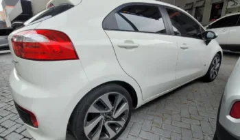 Kia Rio 2017 lleno