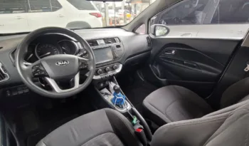 Kia Rio 2017 lleno