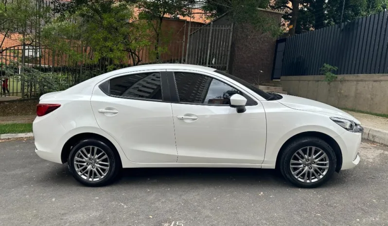 Mazda 2 GRAND TOURING LX SEDAN 2024 SEDAN – SKYACTIVE G lleno