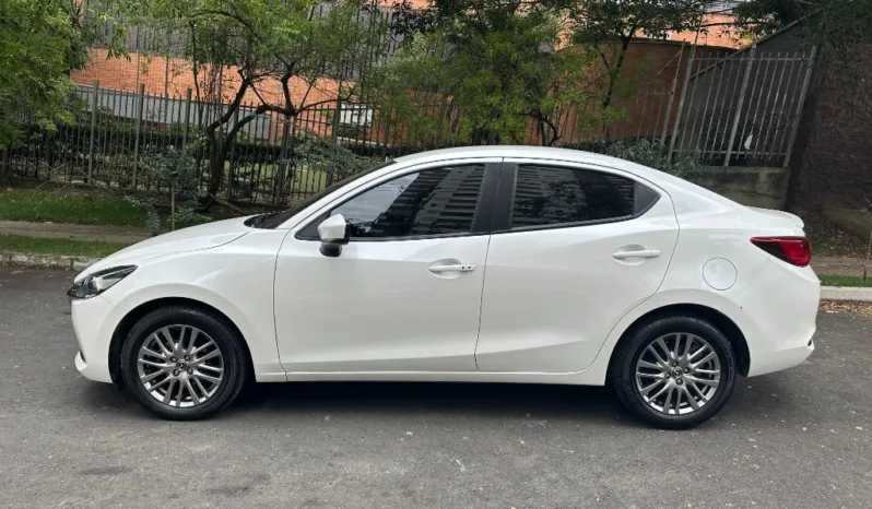 Mazda 2 GRAND TOURING LX SEDAN 2024 SEDAN – SKYACTIVE G lleno