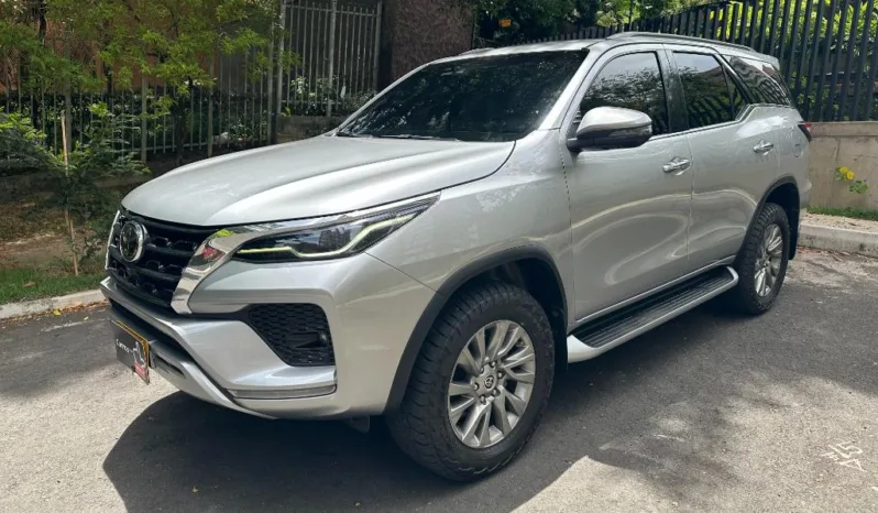 Toyota Fortuner SRV 2023