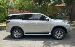 Toyota Fortuner SRV 2023