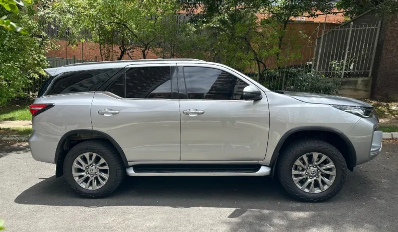 Toyota Fortuner SRV 2023