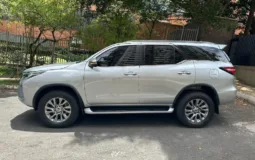 Toyota Fortuner SRV 2023