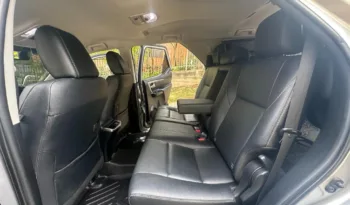 Toyota Fortuner SRV 2023 lleno