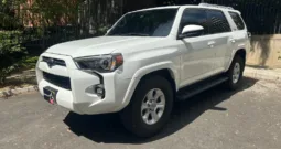 Toyota RUNNER SR5 2022