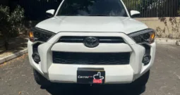 Toyota RUNNER SR5 2022