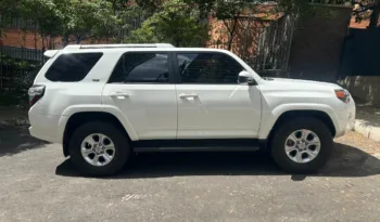 Toyota RUNNER SR5 2022 lleno