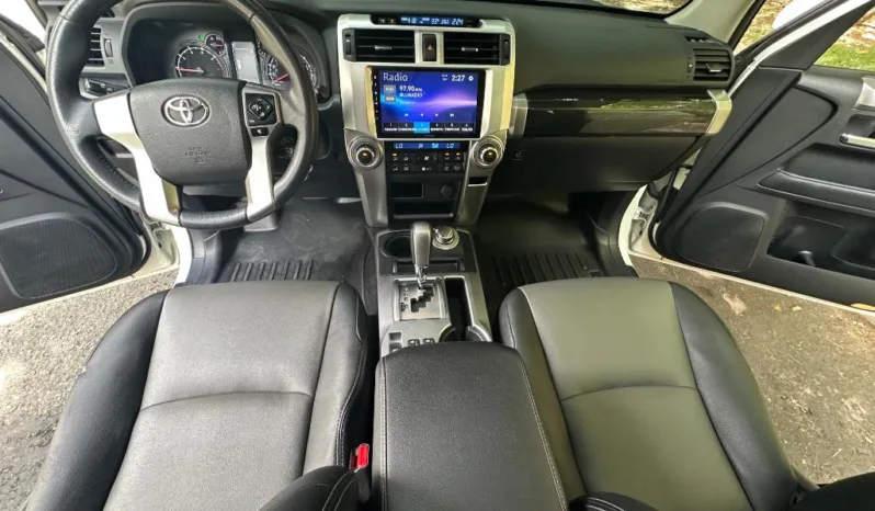 Toyota RUNNER SR5 2022 lleno
