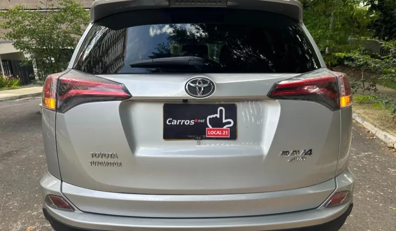 Toyota RAV4 XROAD AWD 2017 lleno