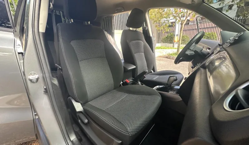 Suzuki VITARA LIVE GL 2024 lleno