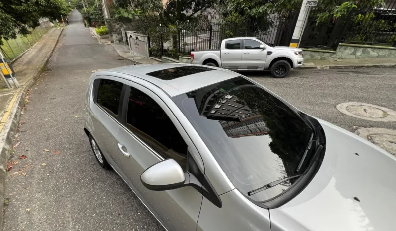 Chevrolet Sonic 2013 SONIC lleno