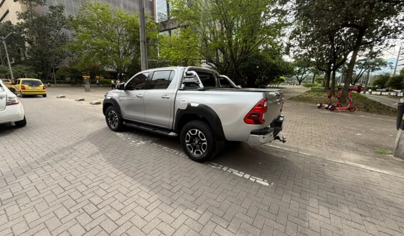 Toyota Hilux 2023 DC DIESEL 2.8 AT lleno