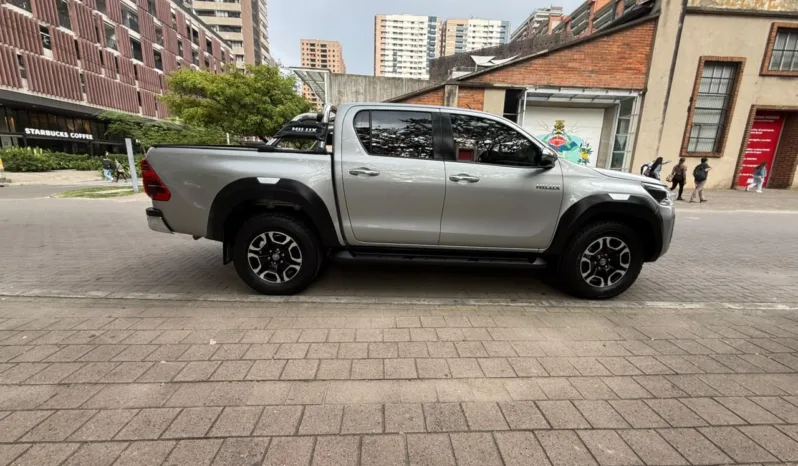 Toyota Hilux 2023 DC DIESEL 2.8 AT lleno