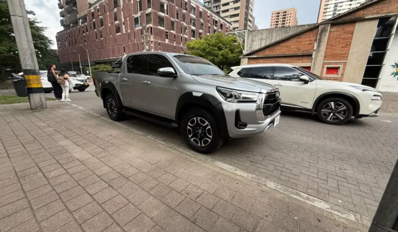 Toyota Hilux 2023 DC DIESEL 2.8 AT lleno
