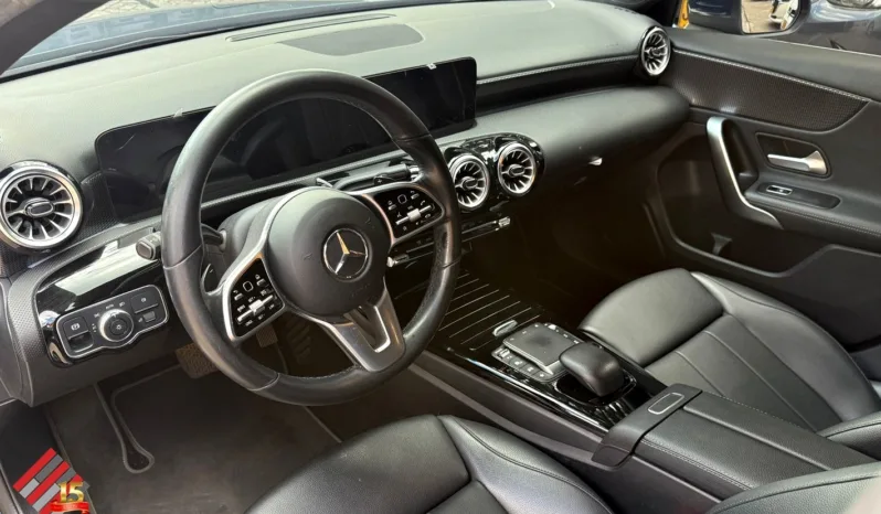 Mercedes-Benz A 200 2021 lleno