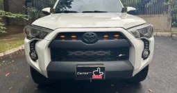 Toyota 4runner SR5 2015