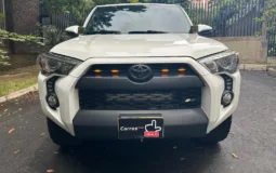 Toyota 4runner SR5 2015