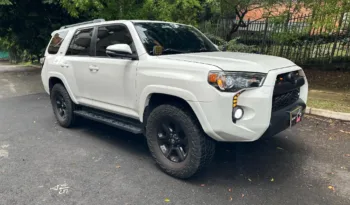 Toyota 4runner SR5 2015 lleno
