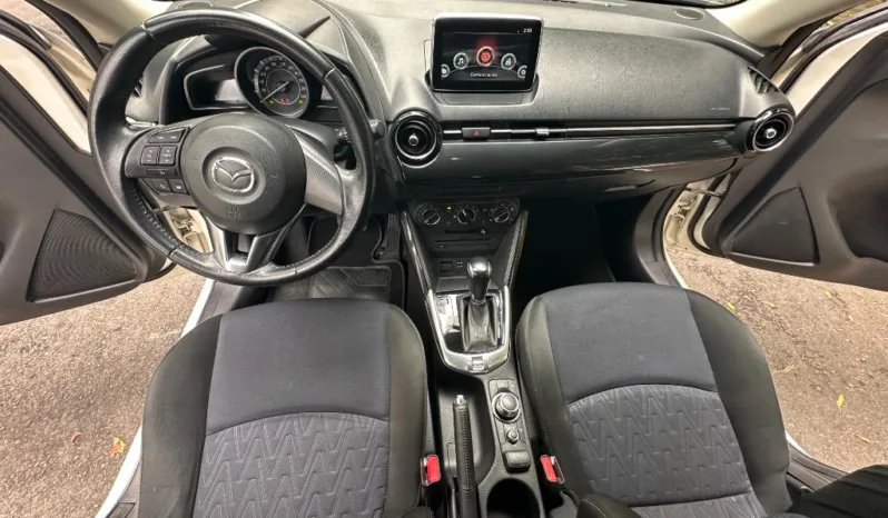 Mazda 2 Touring 2016 HATCHBACK – SKYACTIVE lleno