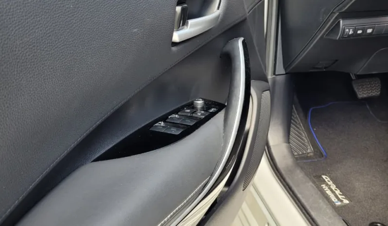 Toyota Corolla Sedan 2024 lleno
